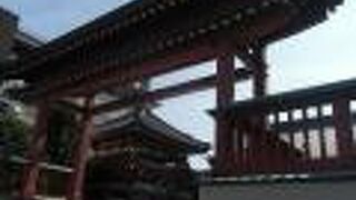 日本最大の閻魔大王座像が安置されています