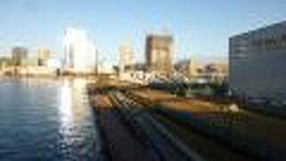 景色の良い遊歩道公園です