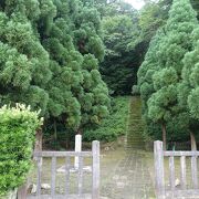 鎌倉宮のご祭神の墓