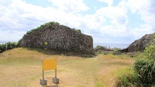 今年話題になったタイドプールが見えます