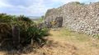 古そうな城跡です