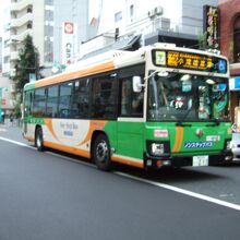 都内のいたるところを走っています