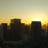 丸の内に沈む夕陽