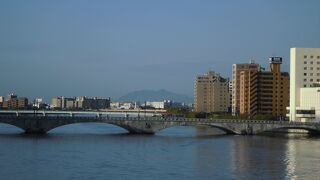 いろんな姿を見せている