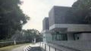 葉山と鎌倉の２ヶ所にある