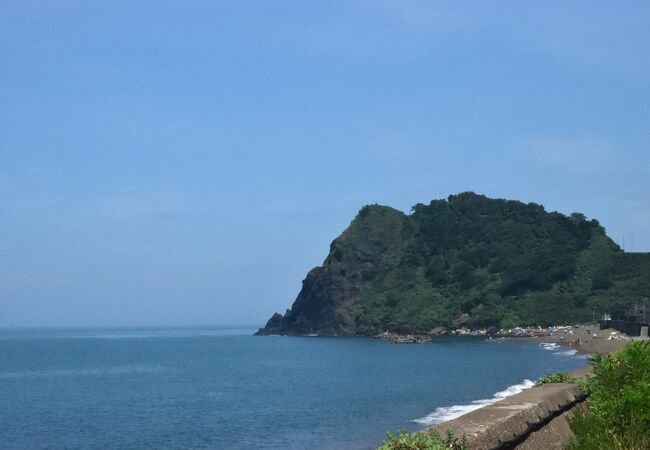 日本海の絶景が魅力の海水浴場