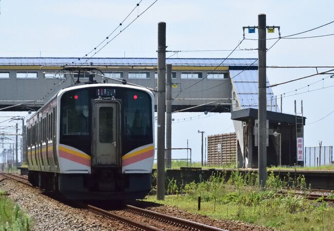 日本海の間近にある駅