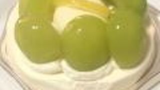 旬のフルーツをいかしたスイーツの店