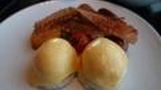 ラグジュアリーホテルならではの朝食