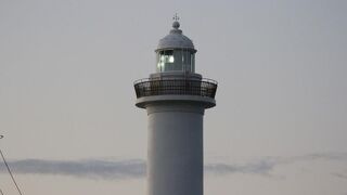 残波岬に建つ灯台
