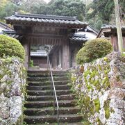 一般の観光客は知らないお寺