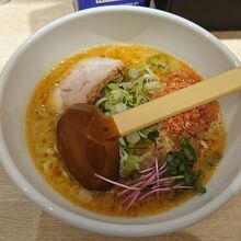 えびとんラーメン