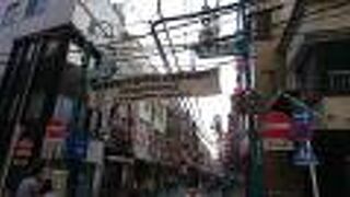 昭和の雰囲気の残る趣のある商店街