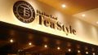 大型の施設の中の喫茶店