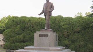 【池田勇人像】戦後まもなくの総理大臣