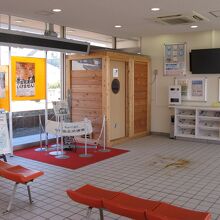 情報案内・休息所館