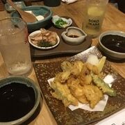 海岸通りのお洒落な居酒屋