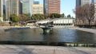 皇居の和田倉門跡近くにある公園