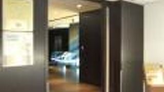 搭乗口に直結した出口もあります