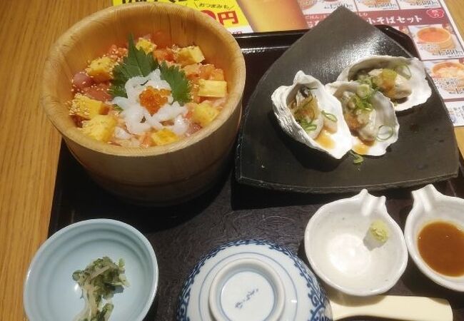おいしいダシのきいたお茶漬けも味わえる