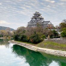 後楽園からの橋の上から