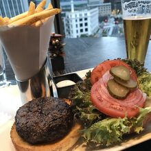 和牛バーガー