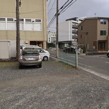 駐車場から店を見たところです