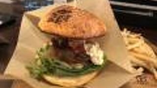 ペスカデリア 赤坂店