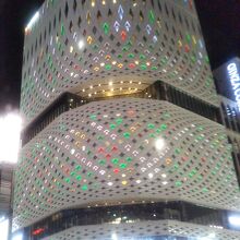 銀座プレイスのクリスマスイルミネーション