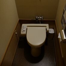 部屋トイレの様子。