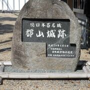奈良の郡山の中心地にある城跡です。