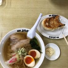 ニンニクラーメン