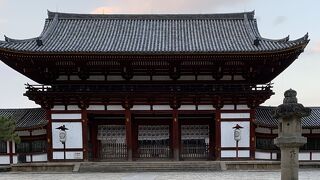 迫力ある阿吽象