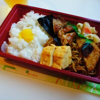 ガッツリ系のお弁当が朝食