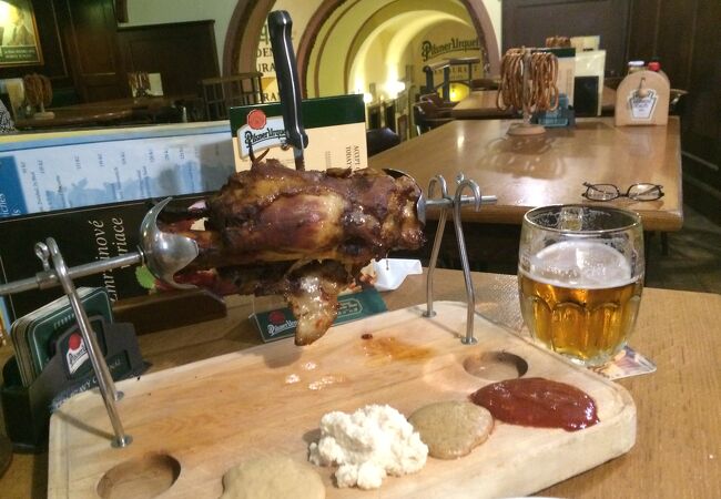 美味しかったけれど･･･アルコールは安いのに料理のお値段高め！