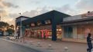 綺麗なサービスエリア！オススメスイーツもあります。