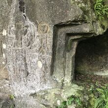 鍋田横穴群