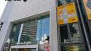 笹島交差点に面した商業施設