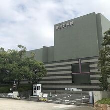 芸術館の建物