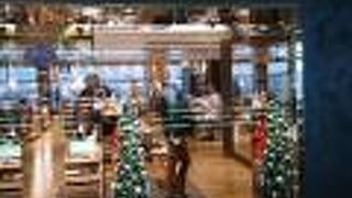 羽田空港第二ターミナルビル内のデパートのサテライトショップ