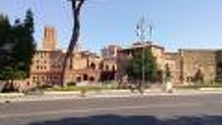 フォロ・ロマーノのような