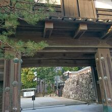 戦災を免れた歴史的建造物