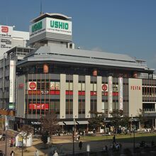 姫路駅前にある