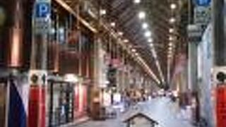 高知市内中心部の商店街