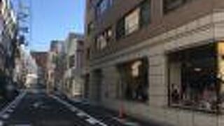 レトロでオシャレなお店が点在