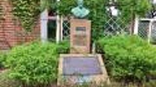 神戸の総領事を務めたポルトガル人の像