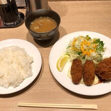 牡蠣フライ・帆立コロッケ1000円！