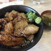 豚丼