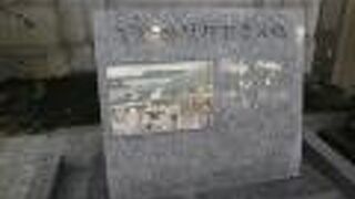 丸亀町商店街の中に目立つ歴史あるビル