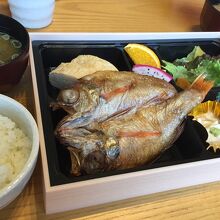 朝食の魚はのどぐろ